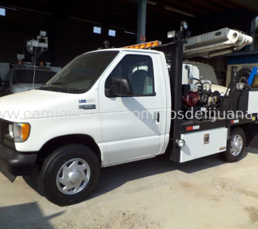 2002 FORD E350 CAMION CON EQUIPO FUMIGADOR
