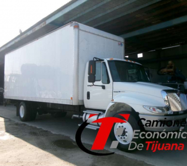 2014 INTERNATIONAL 4300 CAJA SECA DE 24' CON RAMPA HID
