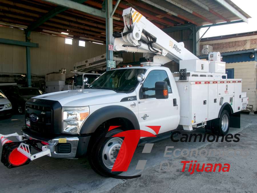 2016 FORD F550 GRUA CANASTILLA