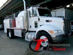 2007 PETERBILT 335 CAMION ORQUESTA DE COMBUSTIBLES Y LUBRICANTES f