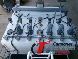 2007 PETERBILT 335 CAMION ORQUESTA DE COMBUSTIBLES Y LUBRICANTES k