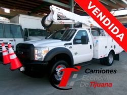 2016 FORD F550 GRUA CANASTILLA DE 14 M. CON GANCHO DE CARGA a