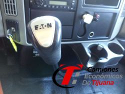 2014 INTERNATIONAL 4300 CAJA SECA DE 24 CON RAMPA HID f