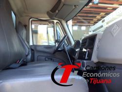 2014 INTERNATIONAL 4300 CAJA SECA DE 24 CON RAMPA HID h