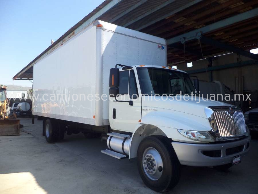 2014 INTERNATIONAL 4300 CAJA SECA DE 24&#039; CON RAMPA HID.