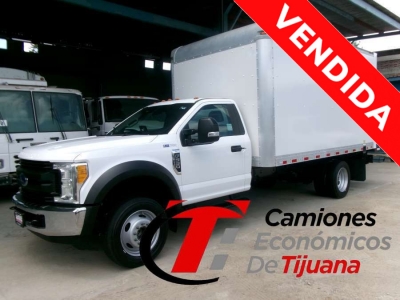 2017 FORD F550  CAJA SECA DE 14' APTO PARA PLACAS FEDERALES Y CRUCES