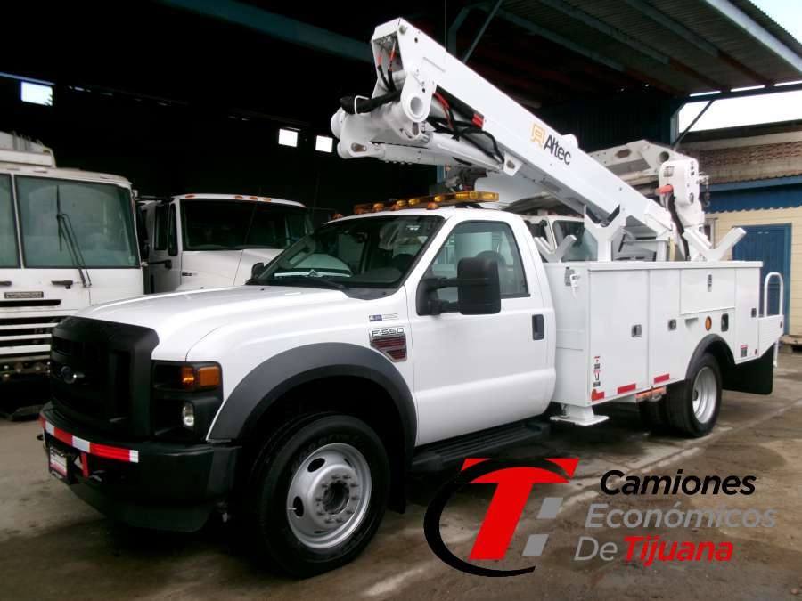 2009 FORD F550 GRUA CANASTILLA DE 14 M ESTABILIZADORES HID.