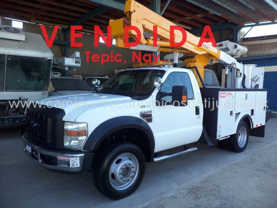 2008 FORD F550 GRUA CANASTILLA VERSALIFT DE 14 M